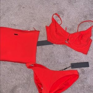 TRIANL SWIMSUIT BRAND NEW/NEVER WRON